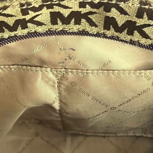 Michael Kors Jet Set Top Zip Tote in Brown with MK Logo design - Picture 11 of 14